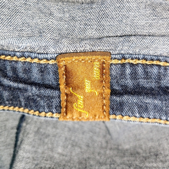 Aura by Wrangler Women's Straight Leg Blue Denim Jeans - Size 14R (34x30.5) - Picture 5 of 11